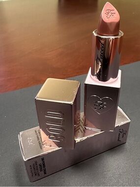 Too Faced - LADY BOLD EM-POWER Cream Lipstick - in Committed NIB